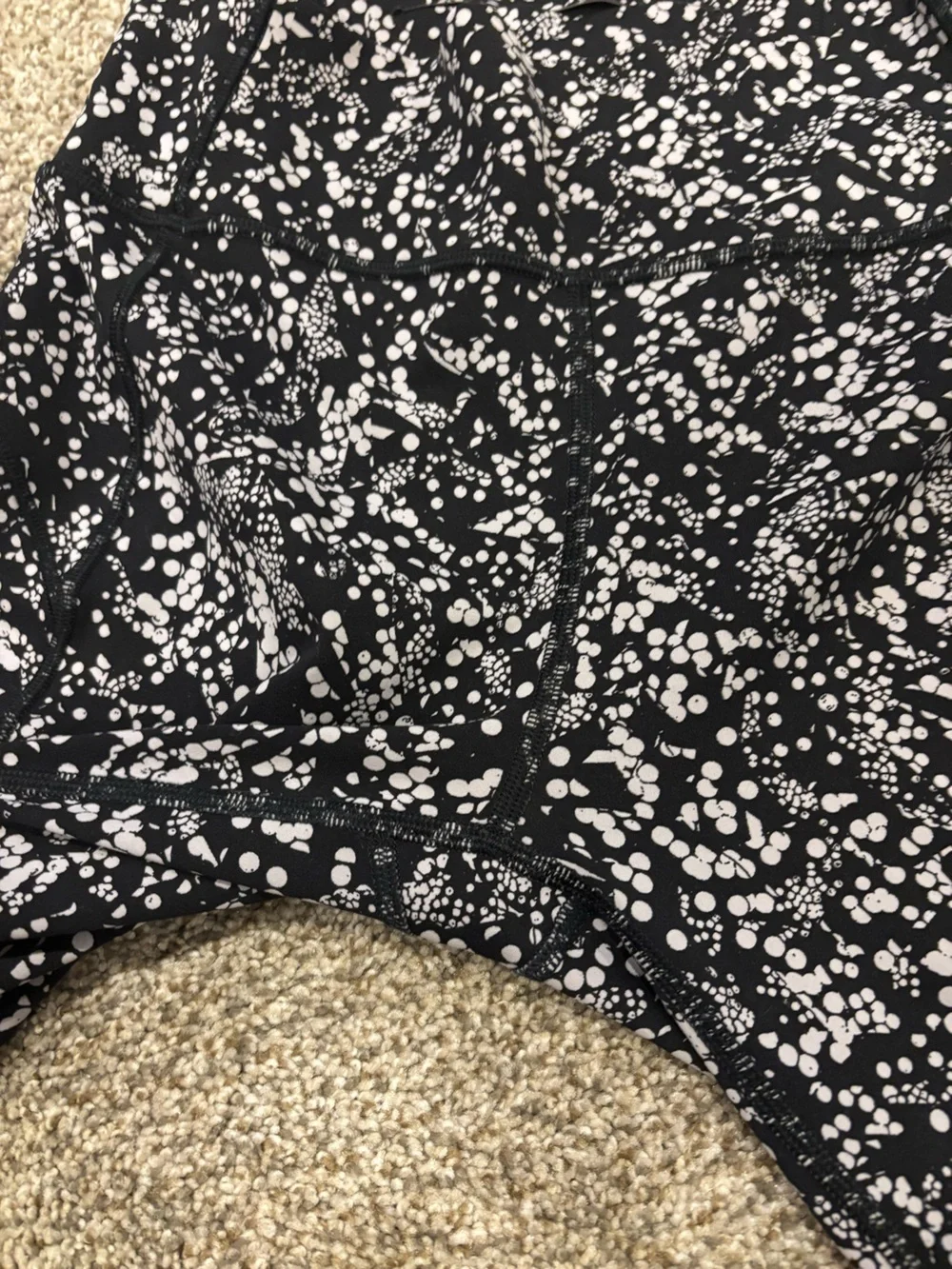 Lululemon In Movement 7/8 Tight Legging  *Everlux 25